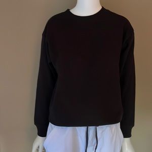 URBAN OUTFITTERS black crew neck sweats shirt size medium NWT